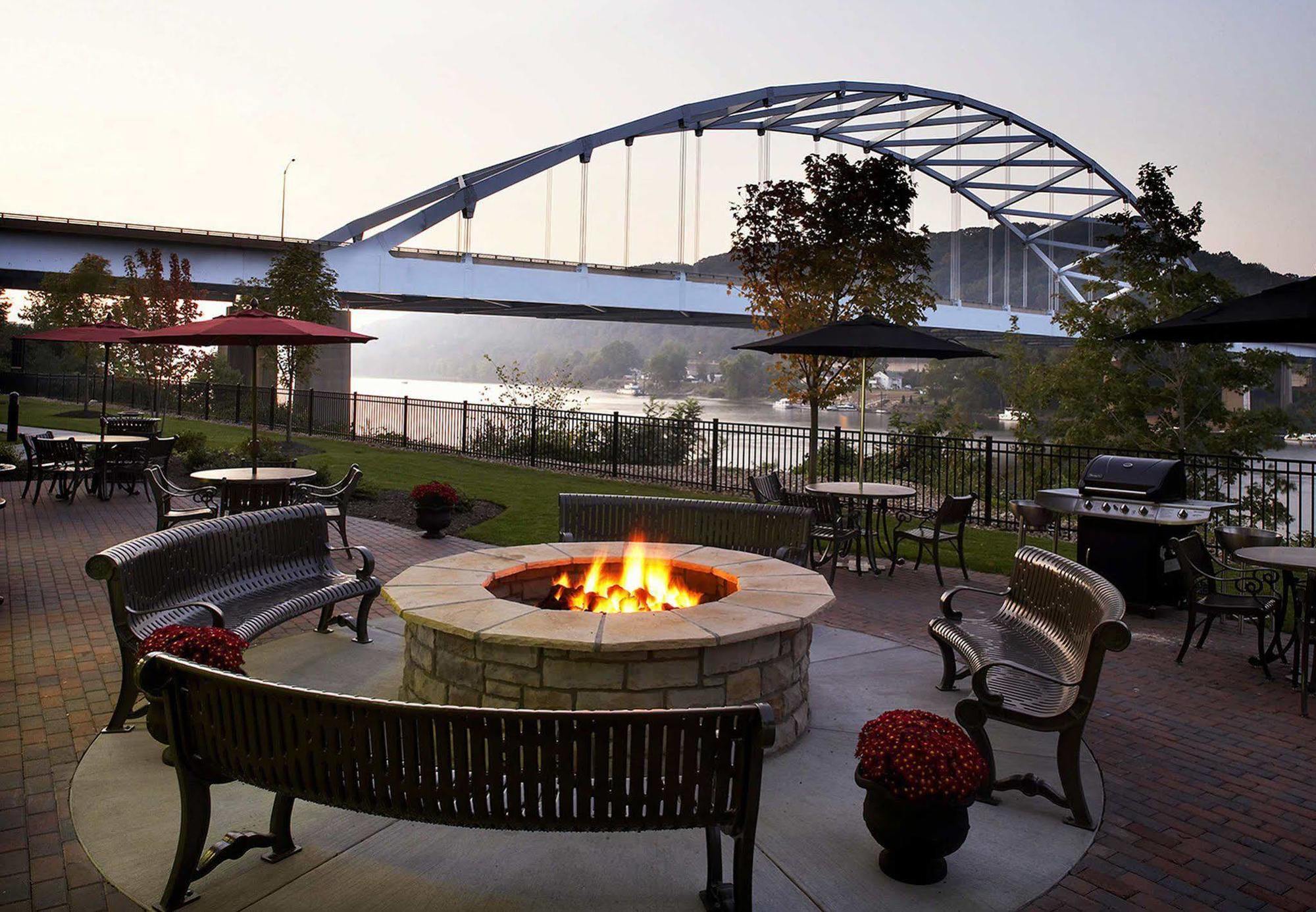 Fairfield Inn & Suites Pittsburgh Neville Island Robinson Township Exterior foto